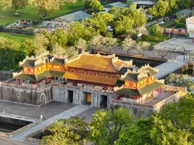TOUR GẶP GỠ ĐỘC GIẢ LẦN THỨ 5